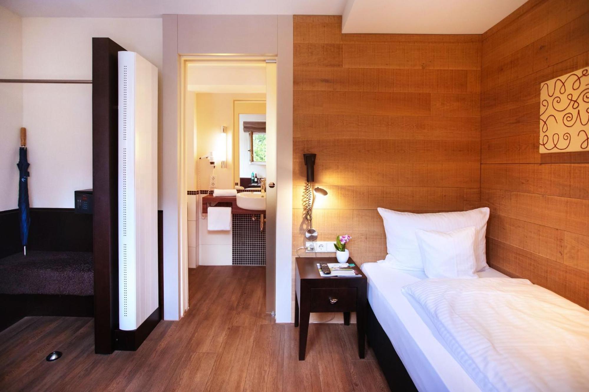 Gut Heckenhof Hotel & Golfresort An Der Sieg Gmbh & Co. Kg Eitorf Zewnętrze zdjęcie